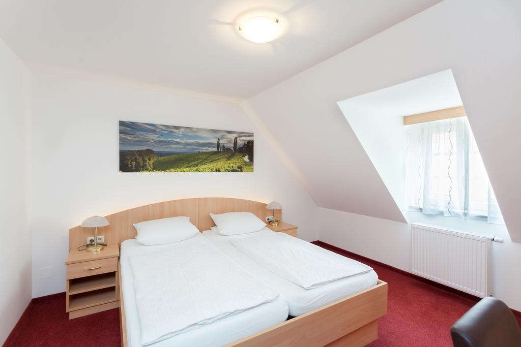 Gaestehaus Ferk - Fruehstueckspension, Bed & Breakfast Bad Radkersburg Room photo
